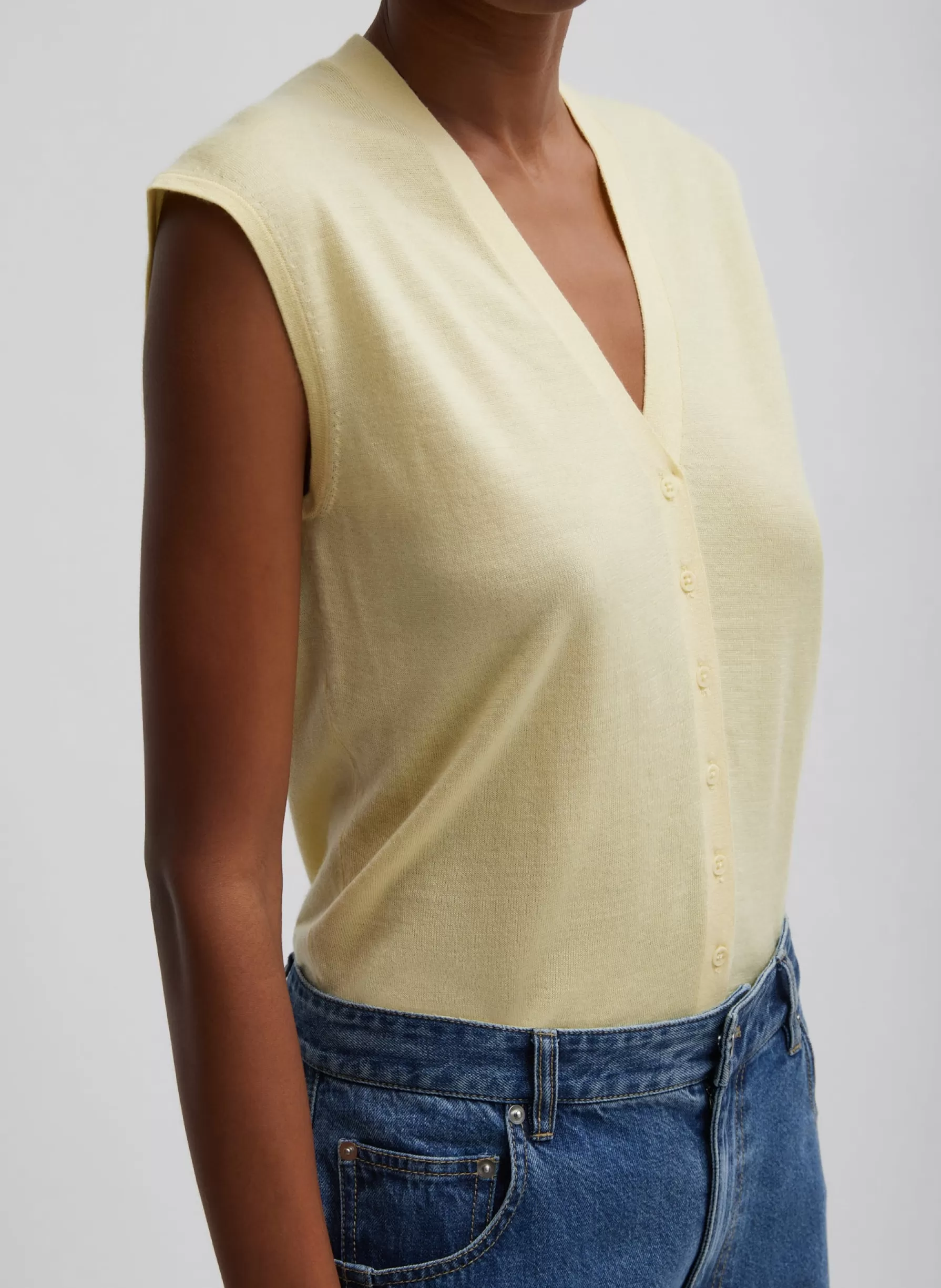 Tibi Cashmere Silk Blend Sleeveless Button Down Sweater Lemon Ice Best Sale