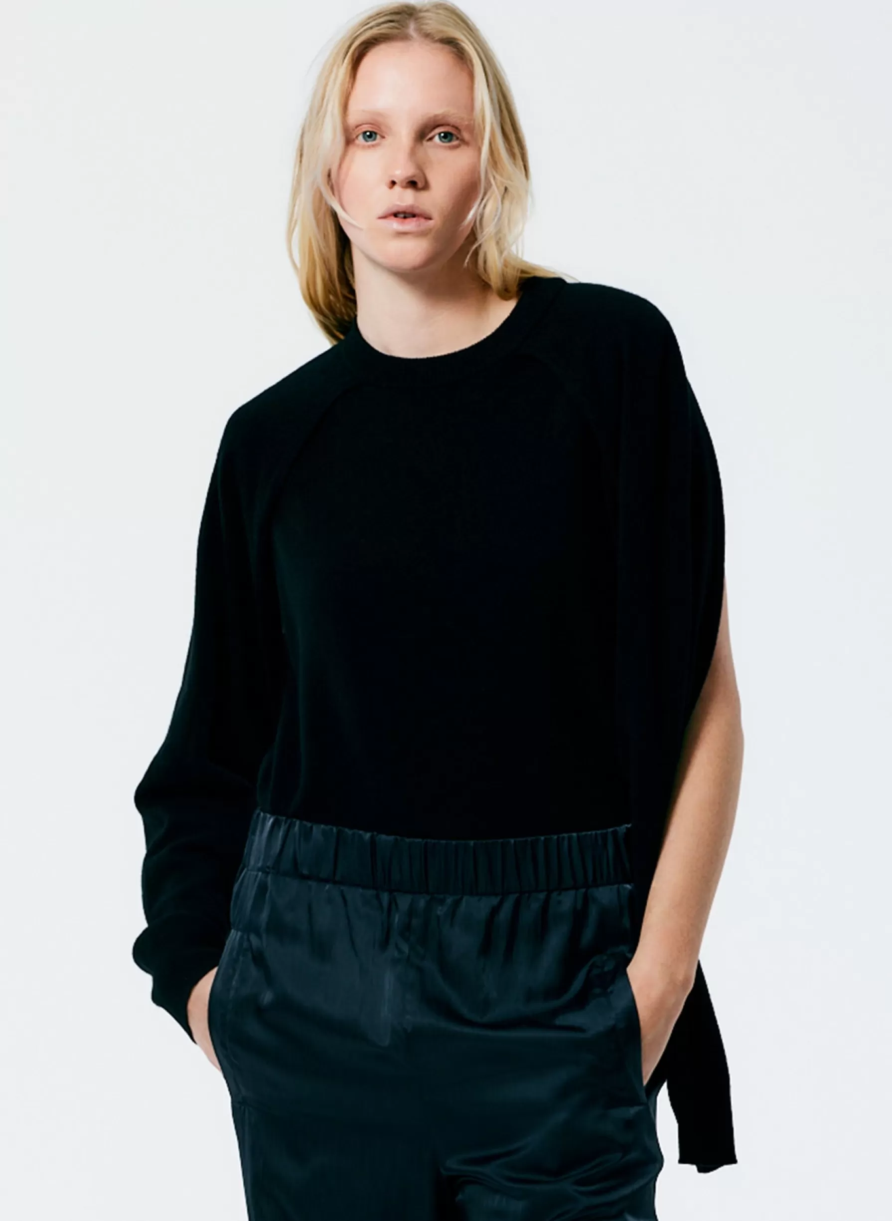 Tibi Feather Weight Cashmere Easy Cocoon Tunic Black Clearance