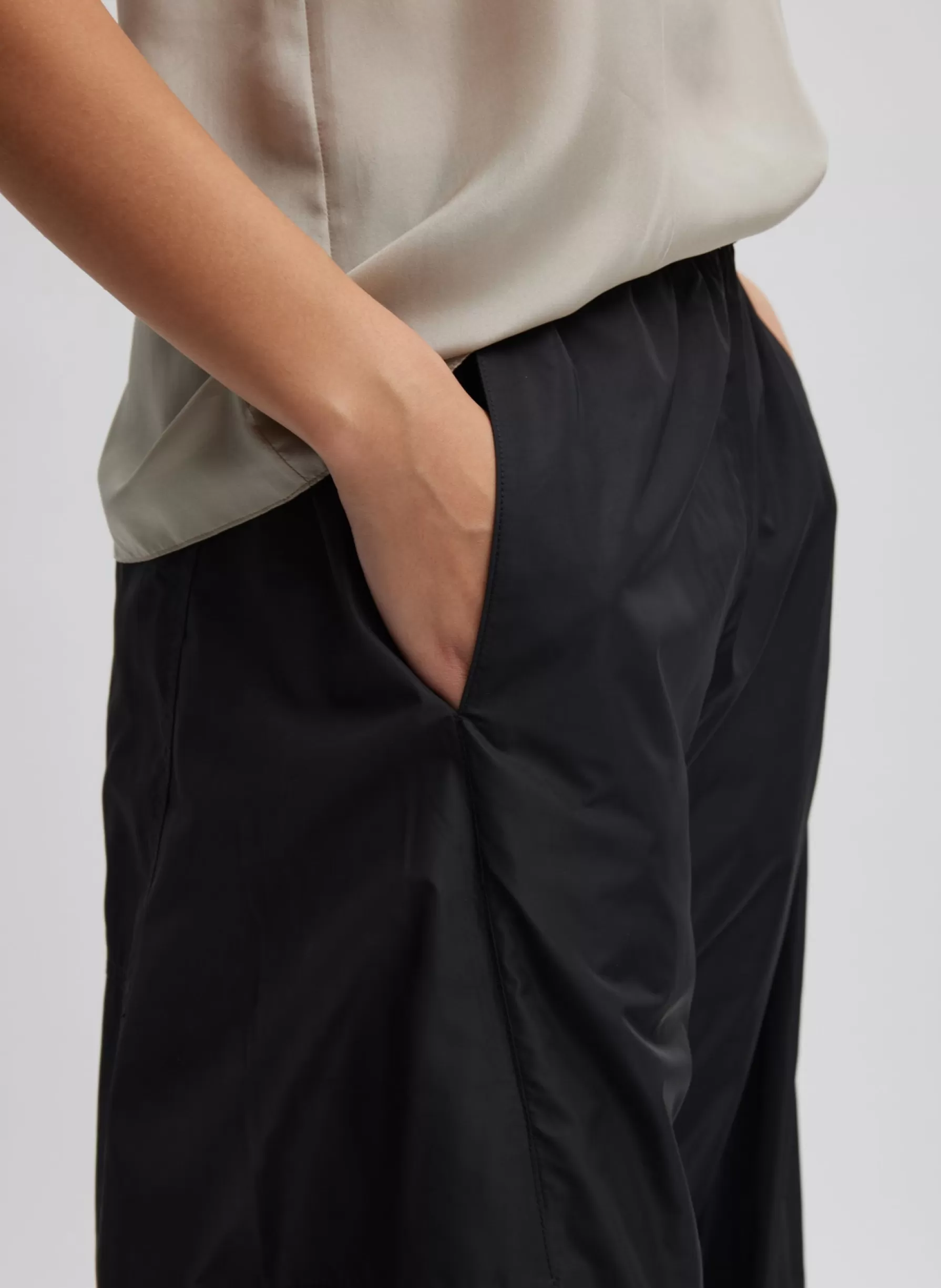 Tibi Italian Sporty Nylon Winslow Pant Black Hot