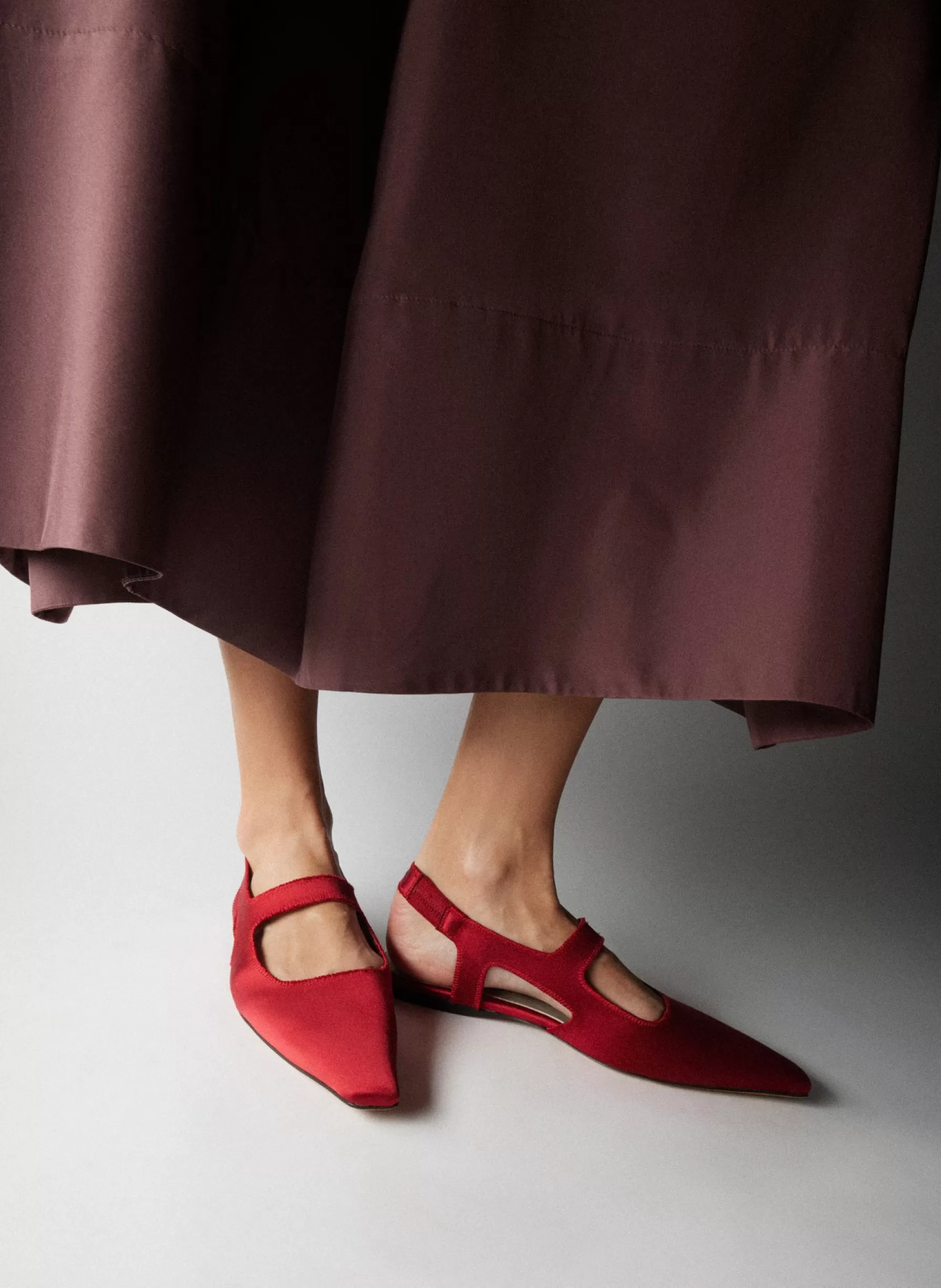 Tibi Malcolm Flat Red Clearance